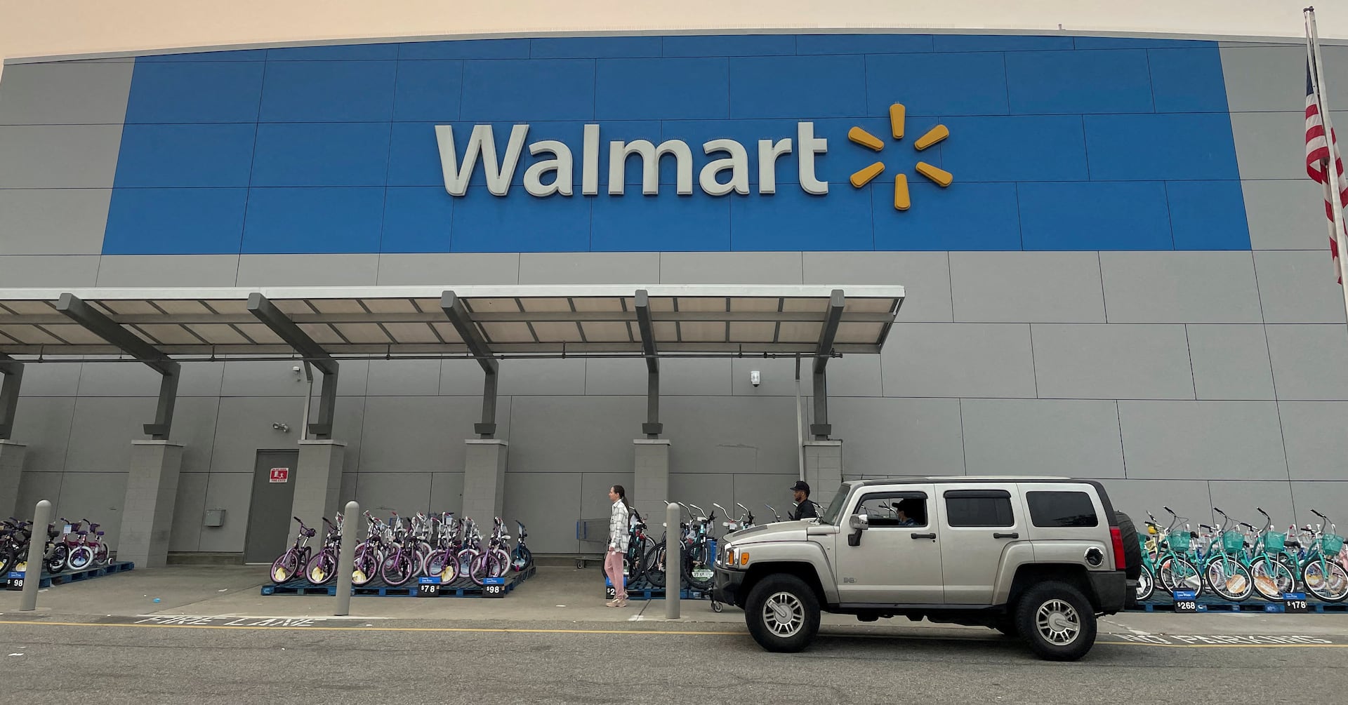 What Time Does The Deli Open At Walmart